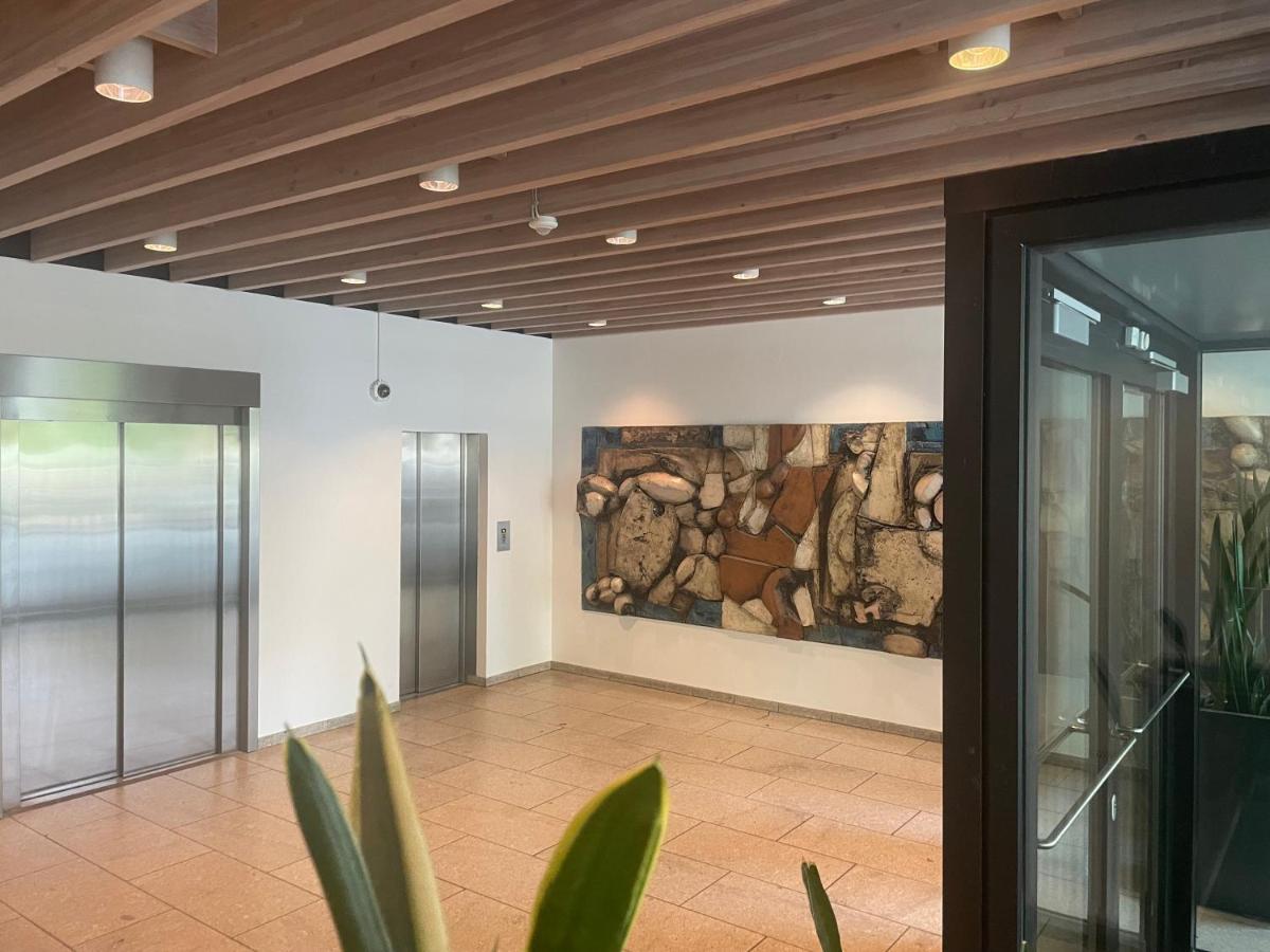 Modern Central Apt With Rooftop, Privat Balcony, & Free Parking,Next To Aarhus Attractions Extérieur photo